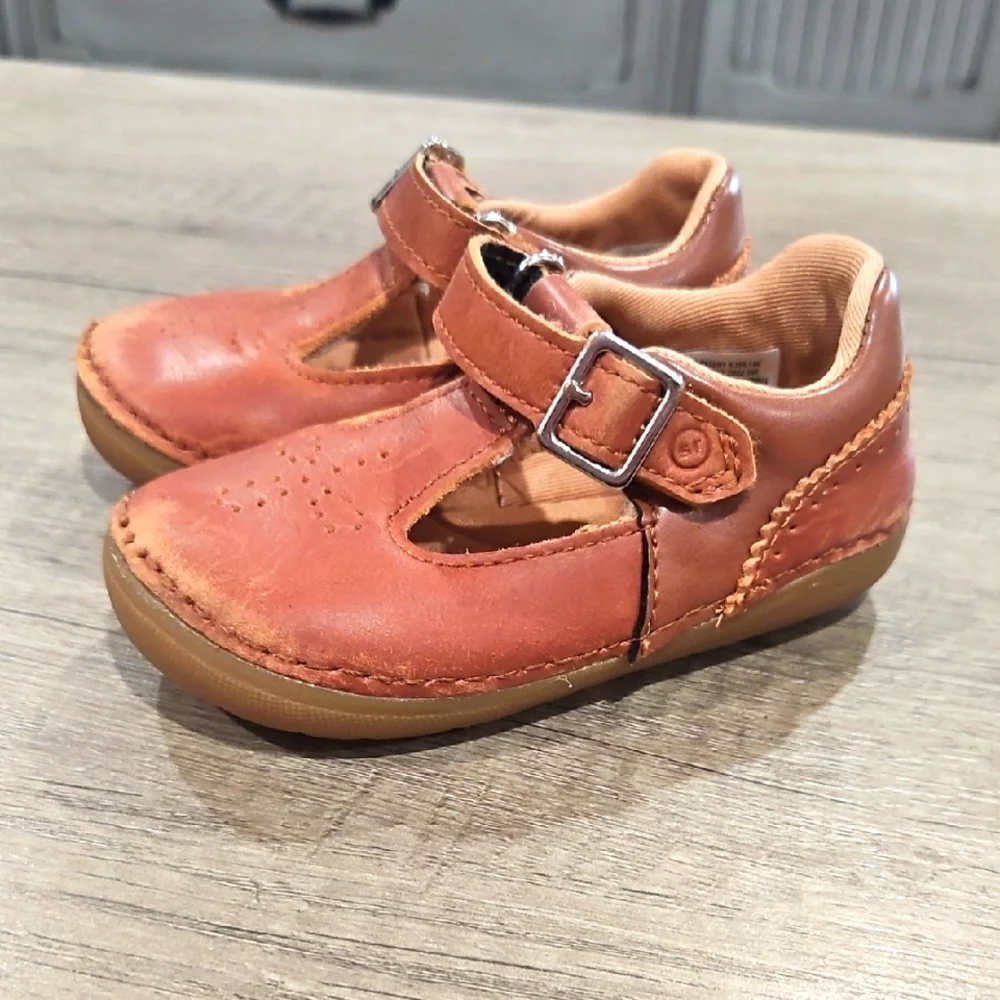 Lucianne Soft Motion leather Mary Jane size 5